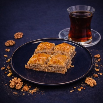 Cevizli Ev Baklavası (1 Kg) görseli