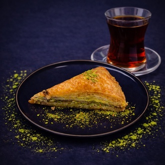 Fıstıklı Havuç Baklava (500 G) görseli
