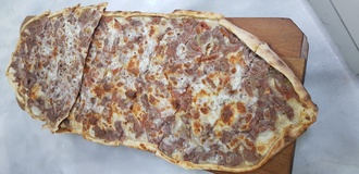 Kuşbaşılıkaşarlı Pide görseli