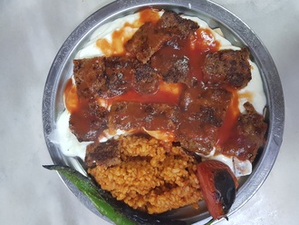 Yoğurtlu Kebap görseli