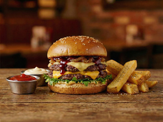 Cherry Smash Burger görseli