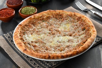 Kıymalı Kaşarlı Pide görseli