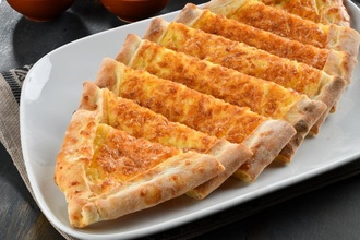 Kaşarlı Pide görseli
