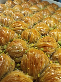 Fıstıklı Midye Baklava (500 Gr) görseli