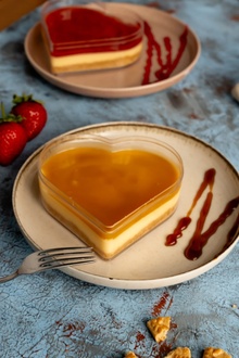 Karamelli Kalpli Büyük Cheesecake görseli