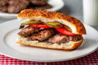 Ekmek Arası Köfte görseli