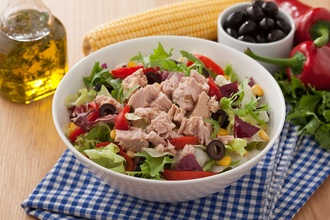 Ton Balıklı Sezar Salata görseli