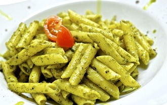 Pesto Soslu Penne Makarna görseli