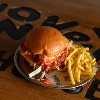 Red Hot Burger görseli