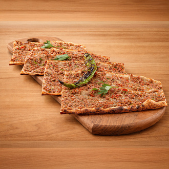 Kıymalı Pide (Etli Ekmek) görseli