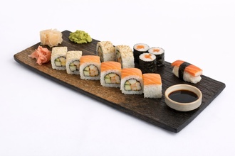 Sushi Set Menü (12 Pcs) görseli