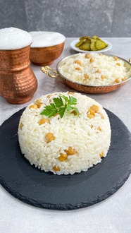 Nohutlu Pilav (Porsiyon) görseli