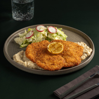 Patlıcan Beğendili Schinitzel görseli