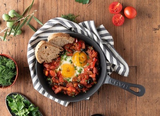 Sahanda Sosili Yumurta görseli