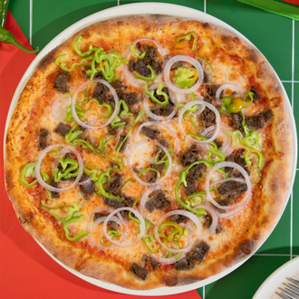 Pizza Di Manzo görseli