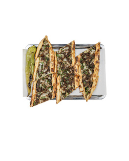 Kavurmalı Pide görseli