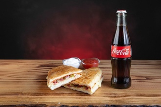 Karışık Tost + Coca Cola 200 Ml görseli