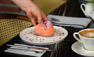 Pembe Kalpli Pasta görseli