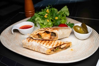Kremalı Tavuklu Wrap görseli