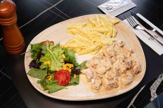 Krema Mantarlı Tavuk görseli