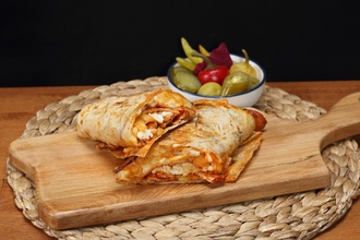 Kaşarlı Hatay Usulü Tavuk Döner Dürüm görseli