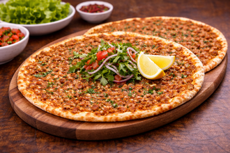 Lahmacun görseli