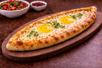 Kaşarlı Yumurtalı Pide görseli