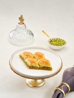 Fıstıklı Baklava (500 G) görseli
