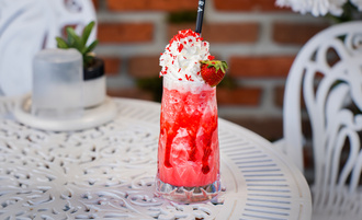 Çilekli Milkshake görseli