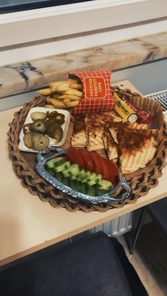 Beyaz Peynirli Bazlama Tost Menü görseli