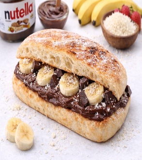 Nutella Pizzaviç görseli