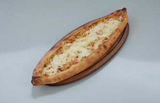 Tavuklu Kaşarlı Pide görseli