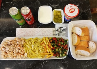 Kremalı Terbiyesiz Tavuk Porsiyon görseli