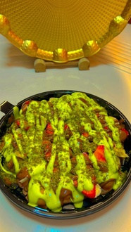 Antep Fıstıklı Çilekli Muzlu Bubble Waffle görseli