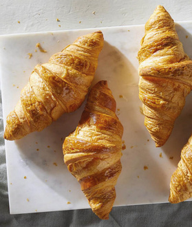 Tereyağlı Kuruvasan görseli