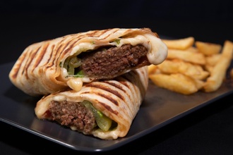 Akcaabat Köfte Kaşarlı Köfte Dürüm 300Ml Sütaş Ayran görseli