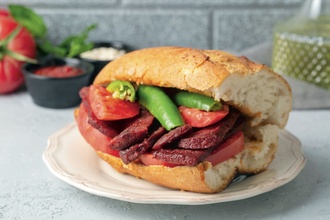 Tam Ekmek Arası Sucuk görseli