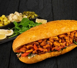 Yarım Ekmek Arası Double Tavuk Tantuni görseli