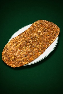 Lahmacun görseli