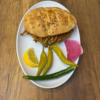 Et Tantuni Pide Ekmek görseli