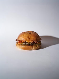 Old School Burger + Patates Kızartması görseli