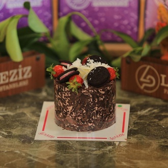 Orman Meyve & Çikolatalı Pasta (4 Kişilik) görseli