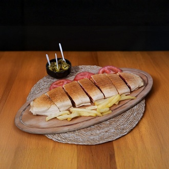 Tam Sucuklu Tost görseli