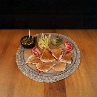 Tam Karışık Tost görseli