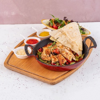 Tavuklu Fajita görseli
