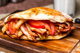 Tombik Ekmek Arası Tavuk Döner görseli