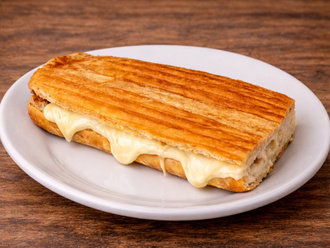 Tost Kaşarlı görseli