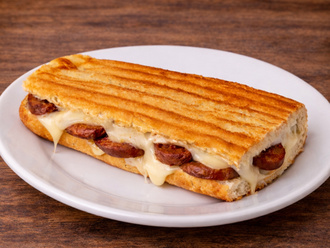 Tost Kaşarlı Sucuklu görseli