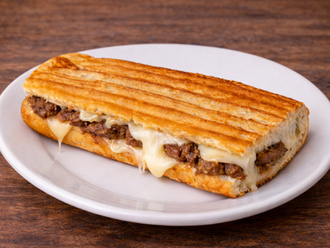 Tost Kaşarlı Kavurmalı görseli