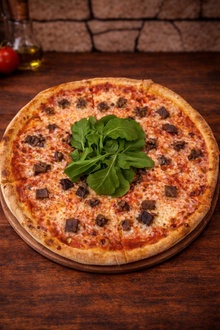 Dana Kavurmalı Pizza görseli